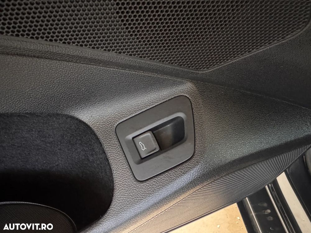 Volkswagen Passat - 16