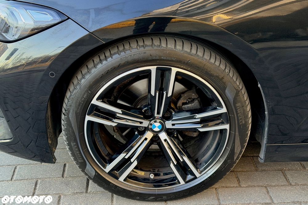 BMW Seria 3 320d xDrive M Sport sport - 33