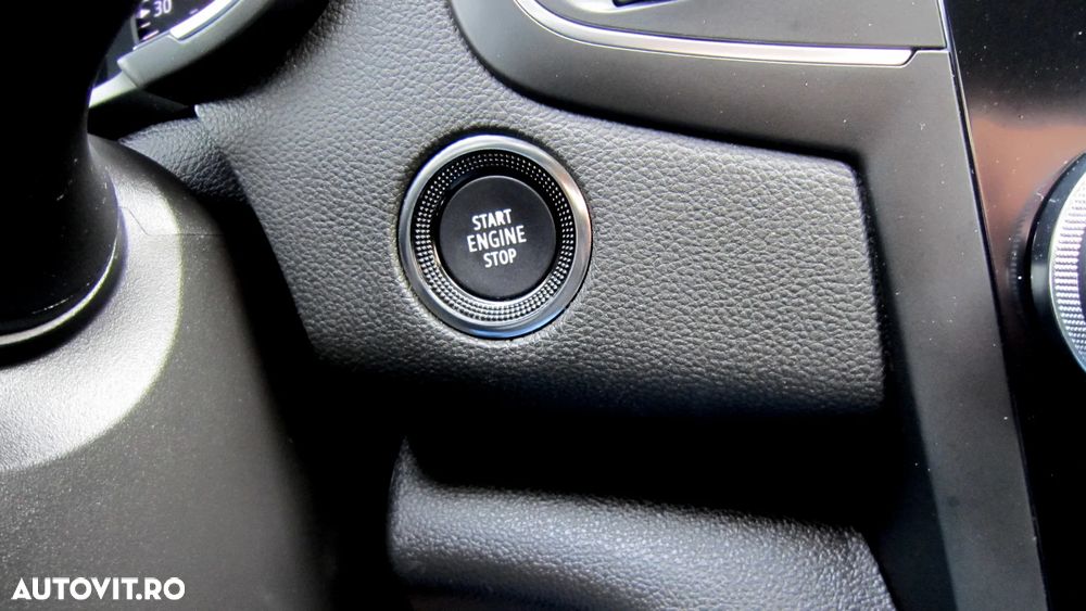 Renault Megane TCE 140 EDC Techno - 22