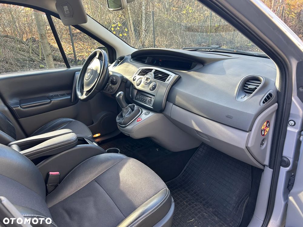 Renault Scenic - 10