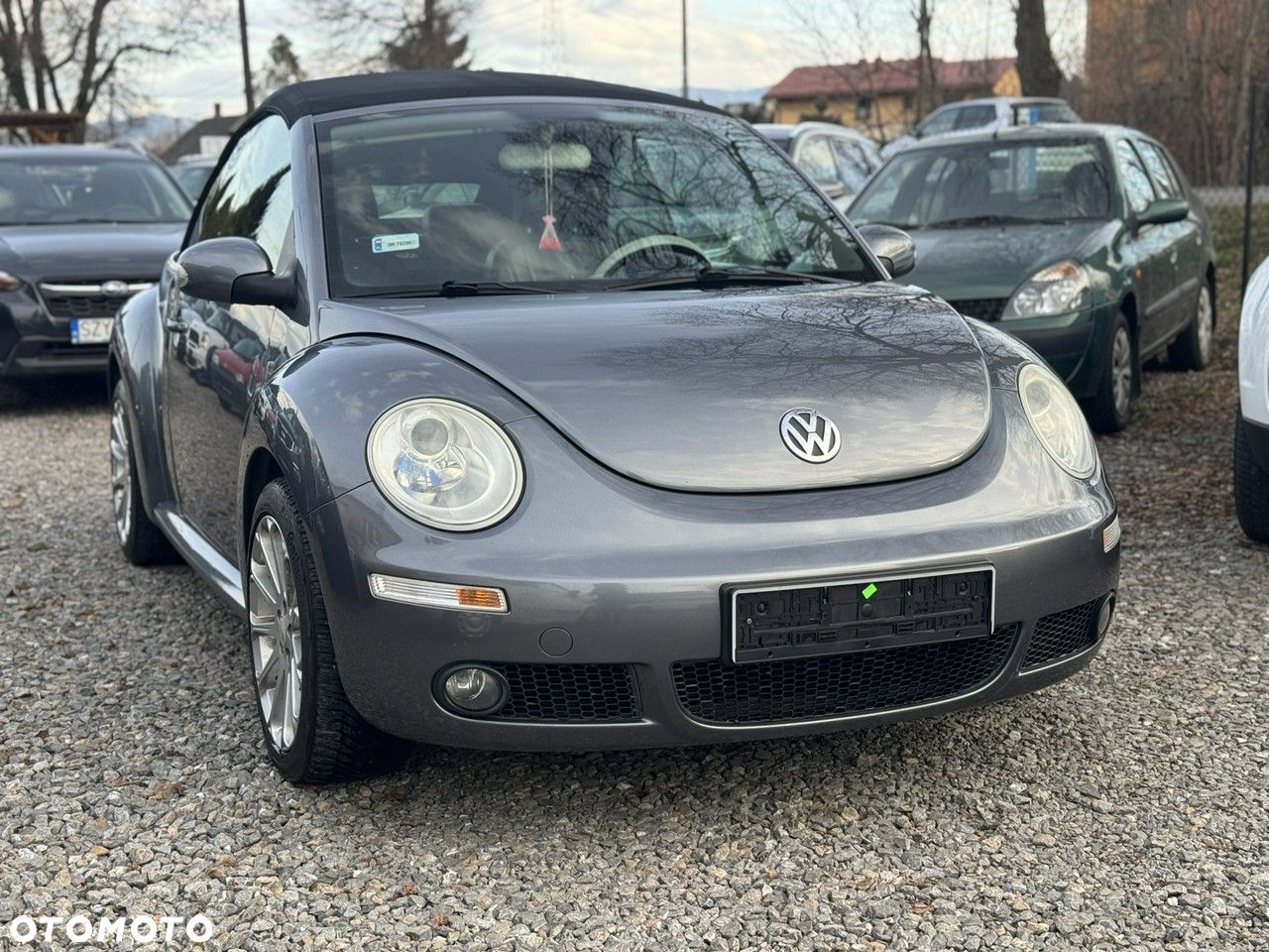 Volkswagen New Beetle - 17