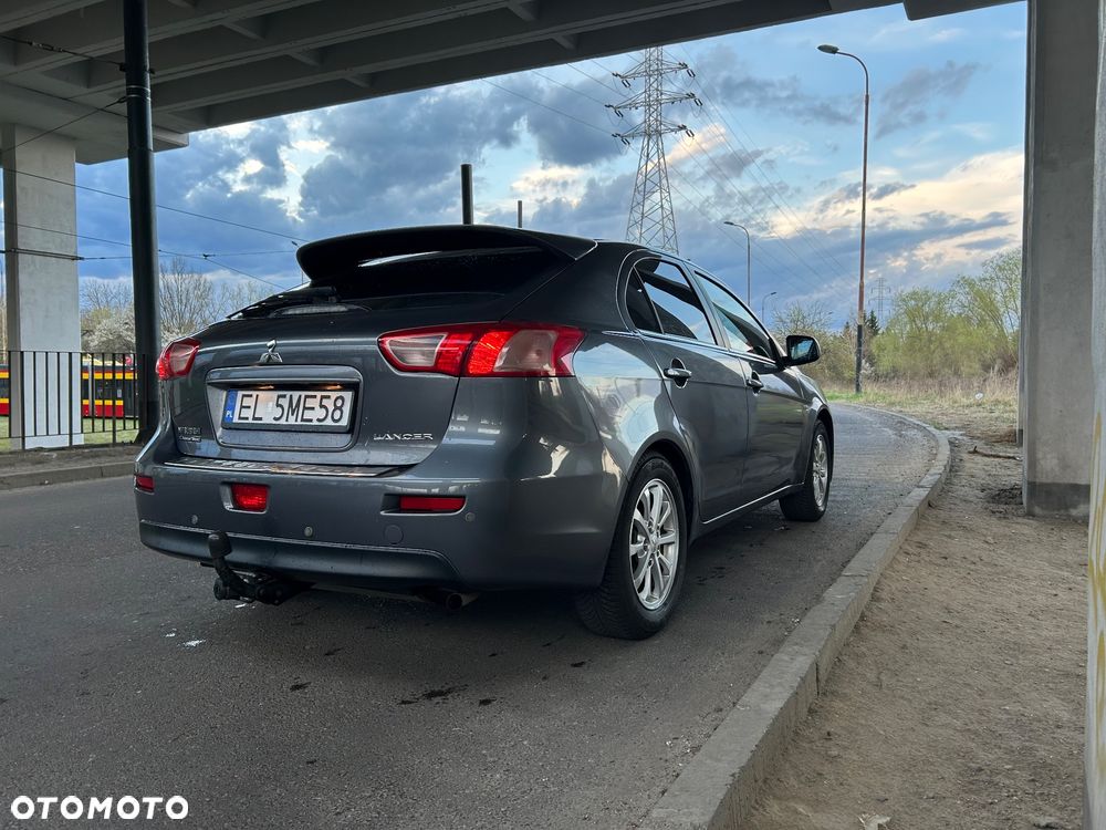 Mitsubishi Lancer 1.6 Inform - 14