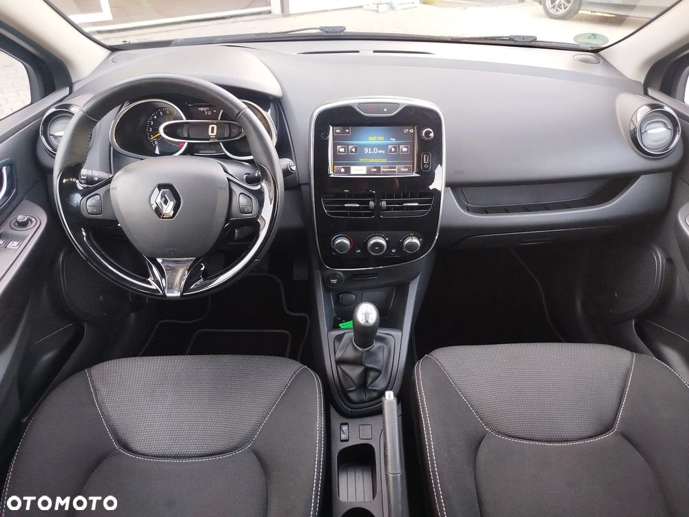 Renault Clio 1.2 16V 75 Expression - 8