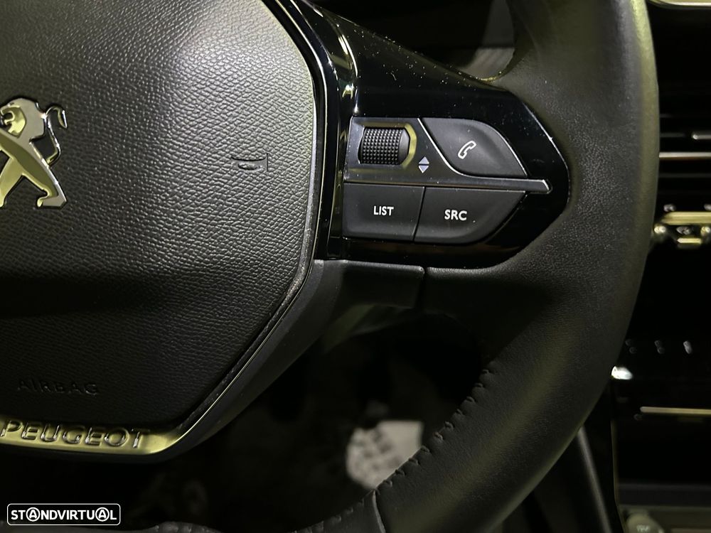 Peugeot 2008 1.2 PureTech Allure Pack - 36