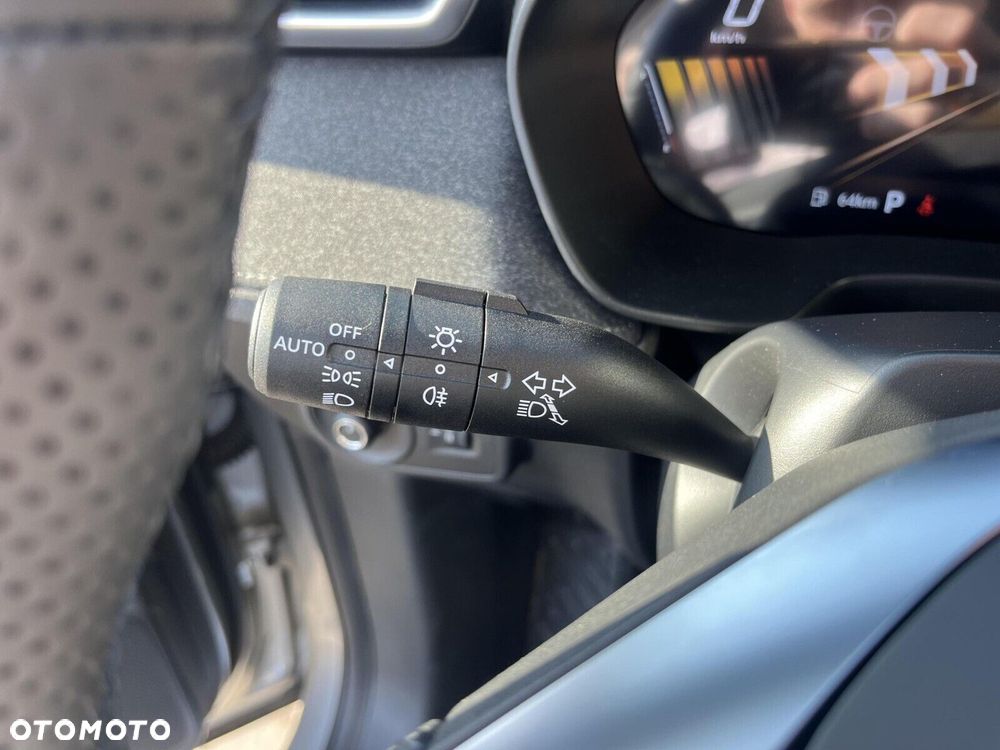 MG ZS Hybrid+ - 23