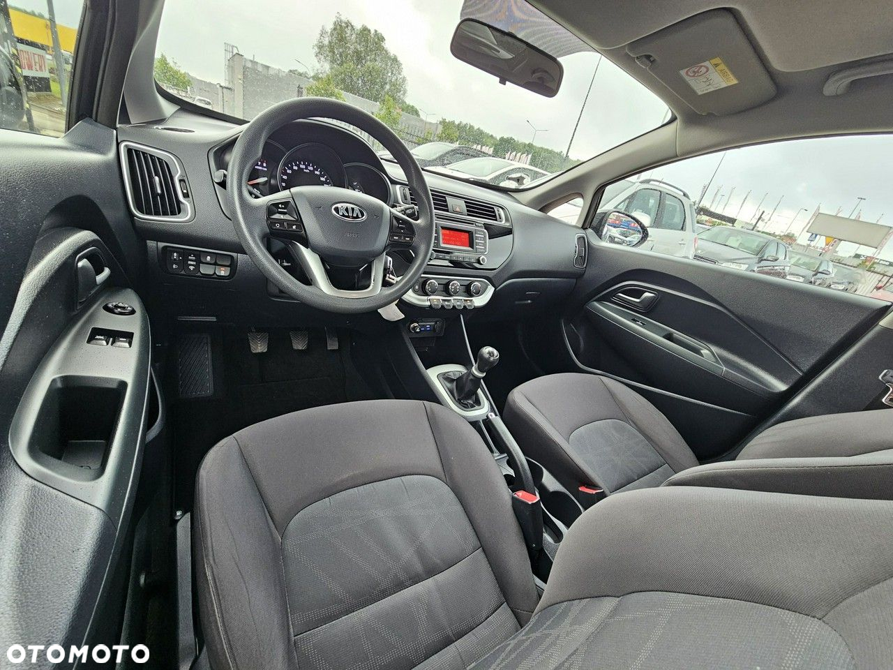 Kia Rio - 28