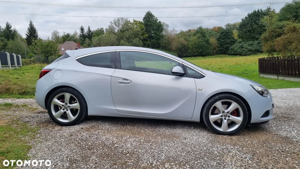 Opel Astra IV GTC 2.0 CDTI Sport S&S - 5