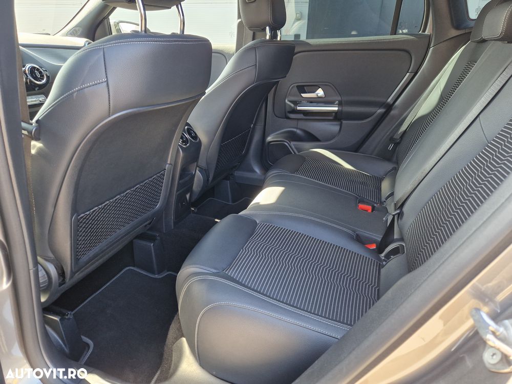 Mercedes-Benz GLA 200 d 8G-DCT Style - 18