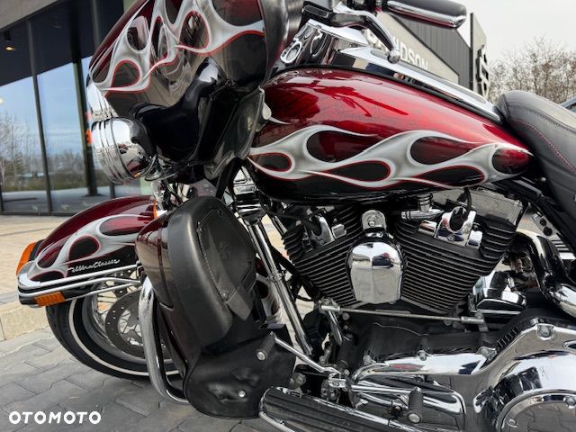 Harley-Davidson FLH Electra Glide - 4