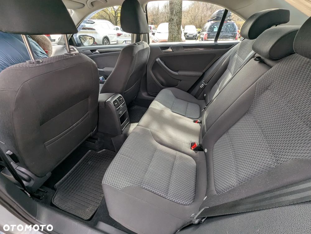 Volkswagen Jetta 1.4 TSI Comfortline - 19