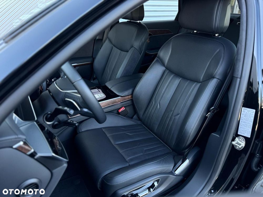 Audi A8 - 32