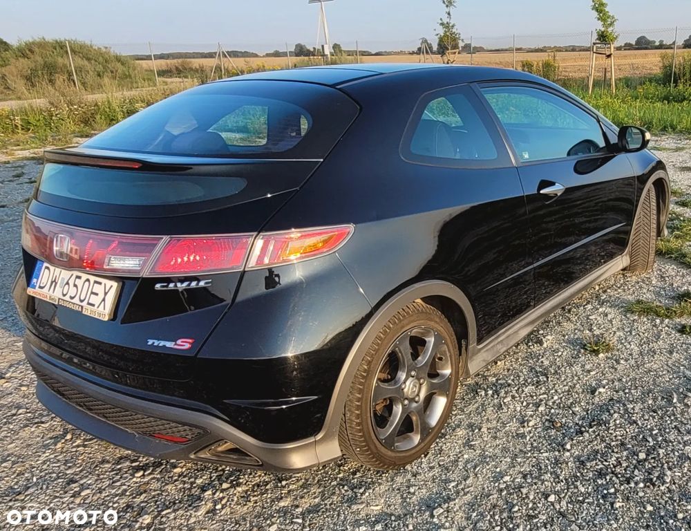 Honda Civic 1.8 LX Coupe - 13
