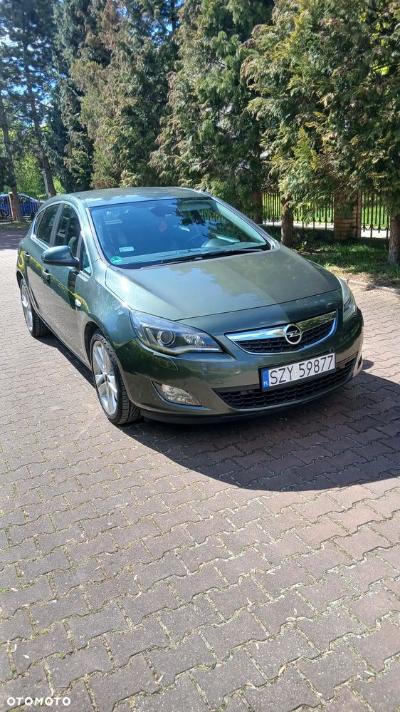 Opel Astra 1.6 Cosmo - 2