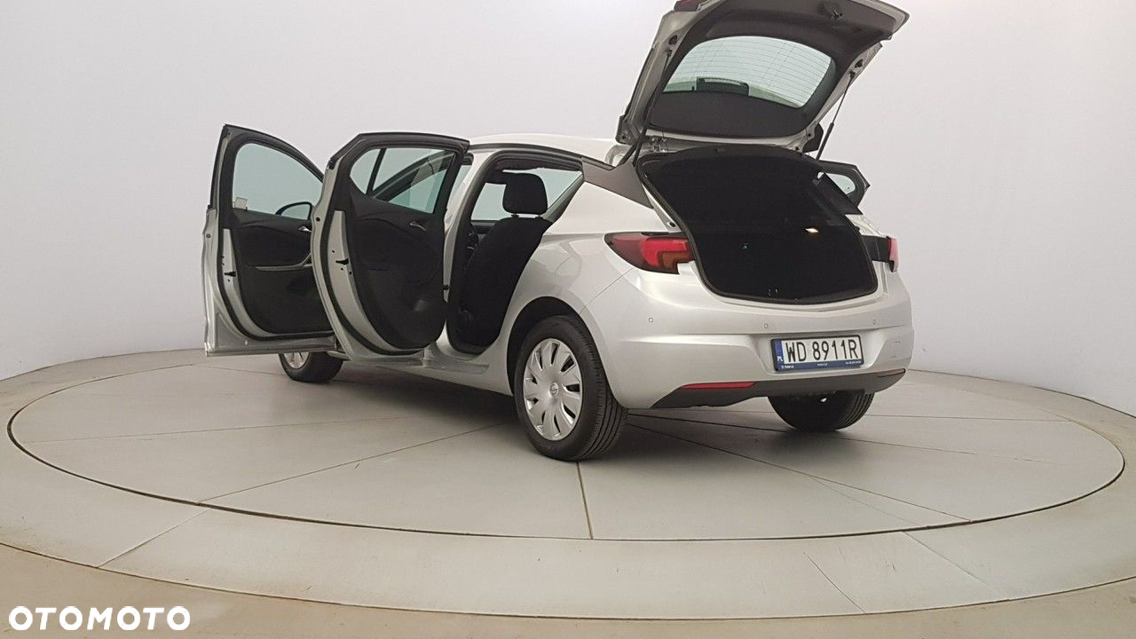 Opel Astra - 11