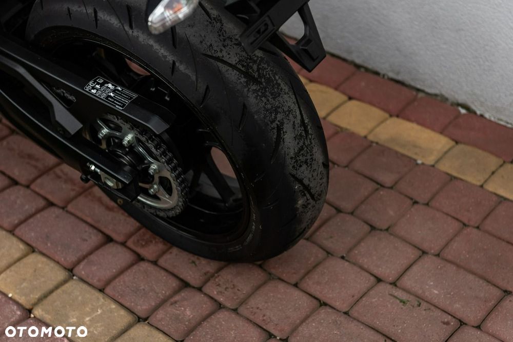 Suzuki GSX - 10