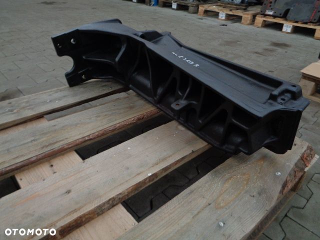 Wspornik tłumika L219429 John Deere 6250R seria 6R - 3