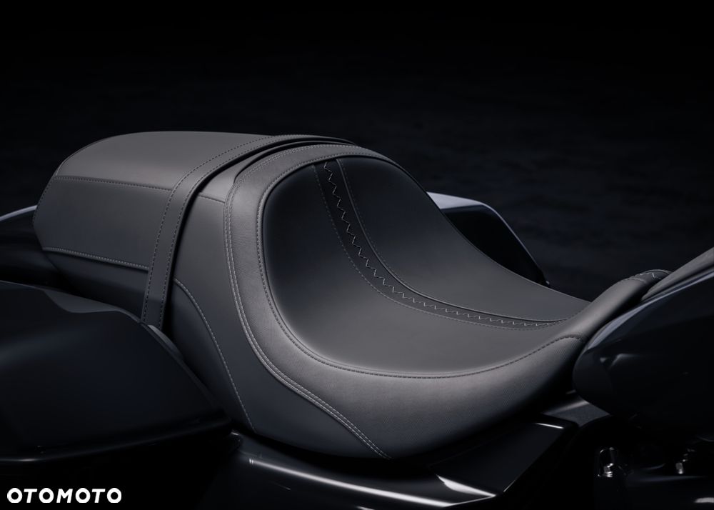 Harley-Davidson Touring Road Glide - 8