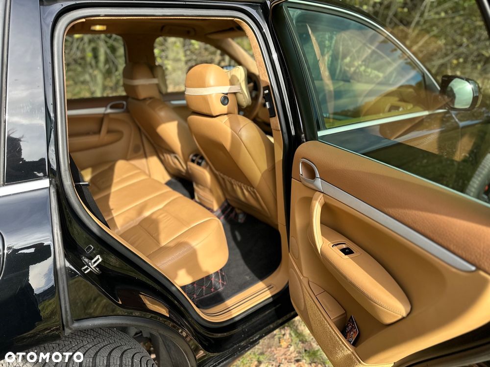 Porsche Cayenne Tiptronic S - 14