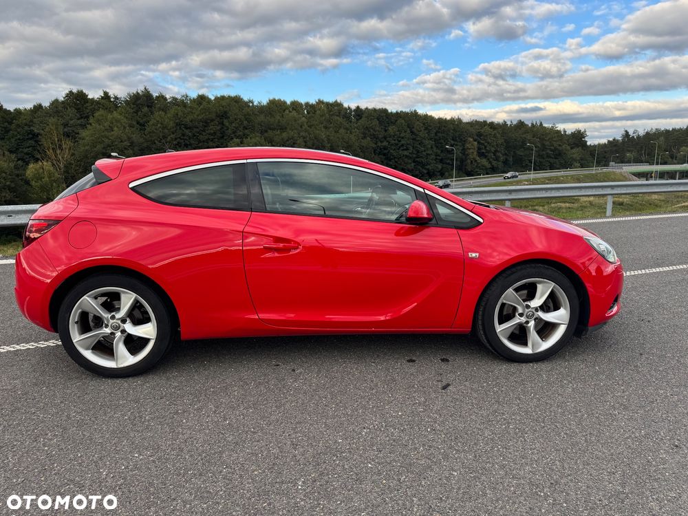 Opel Astra IV GTC 1.4 T Sport - 7