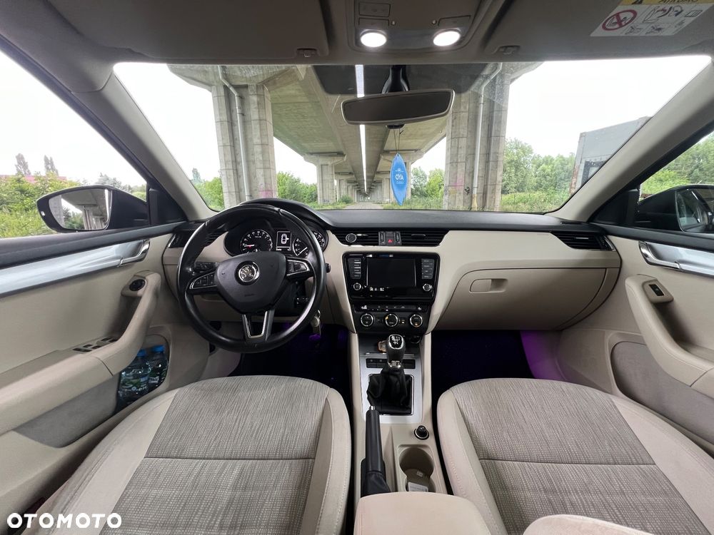 Skoda Octavia 1.6 TDI Active - 8