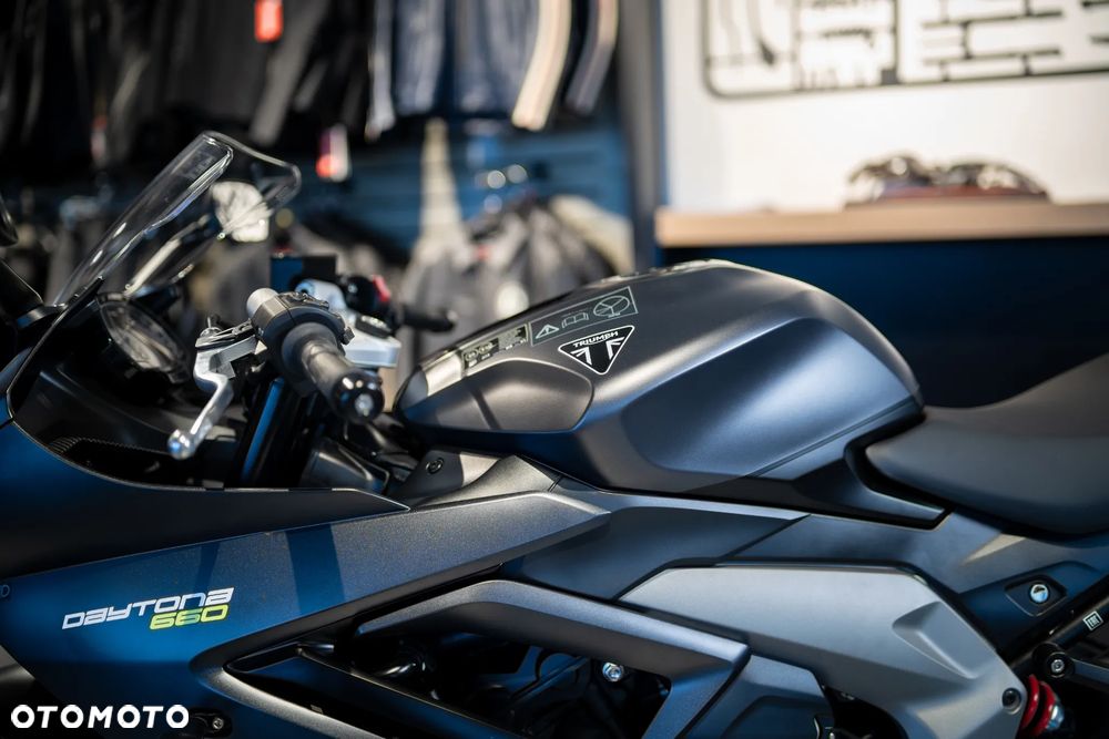 Triumph Daytona - 13