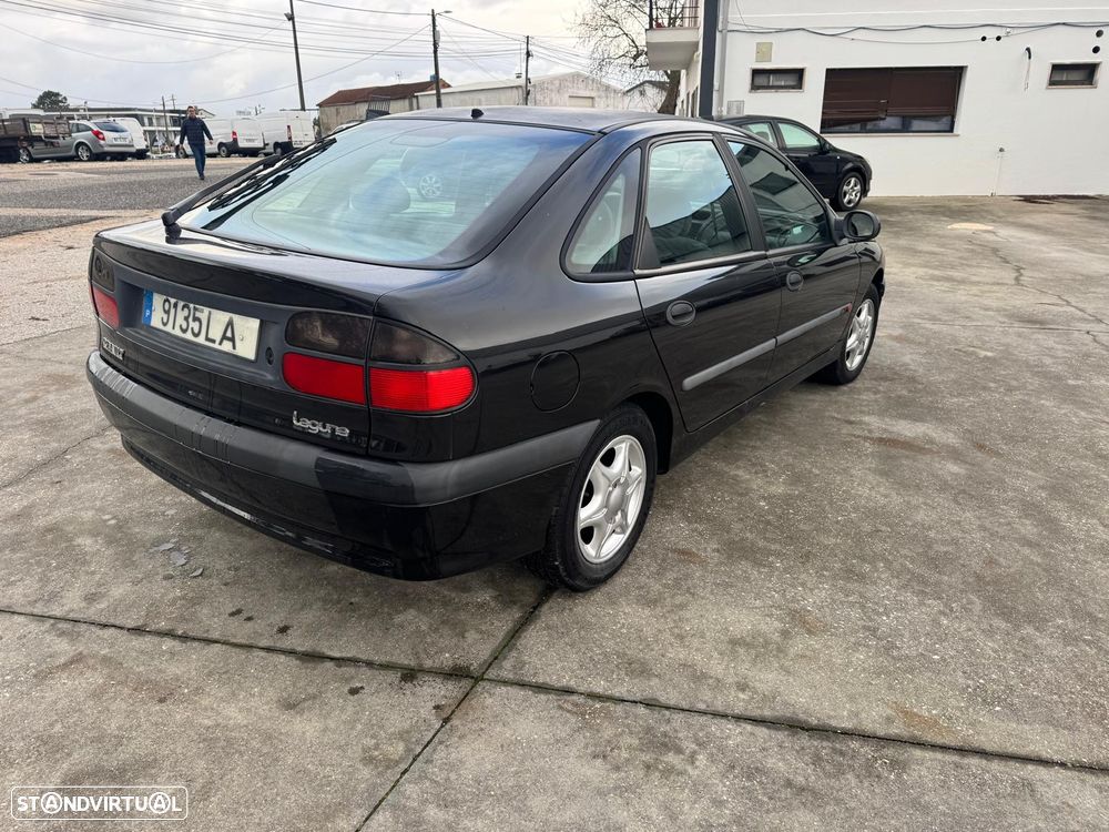 Renault Laguna - 4