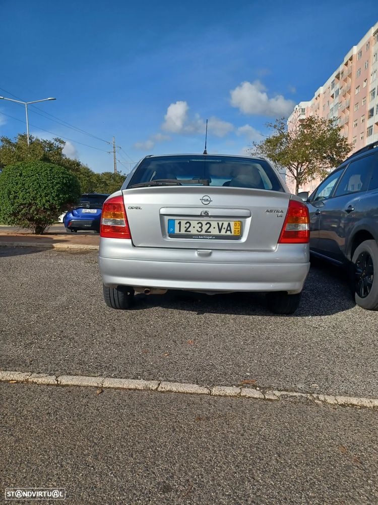 Opel Astra 1.4 Club - 3