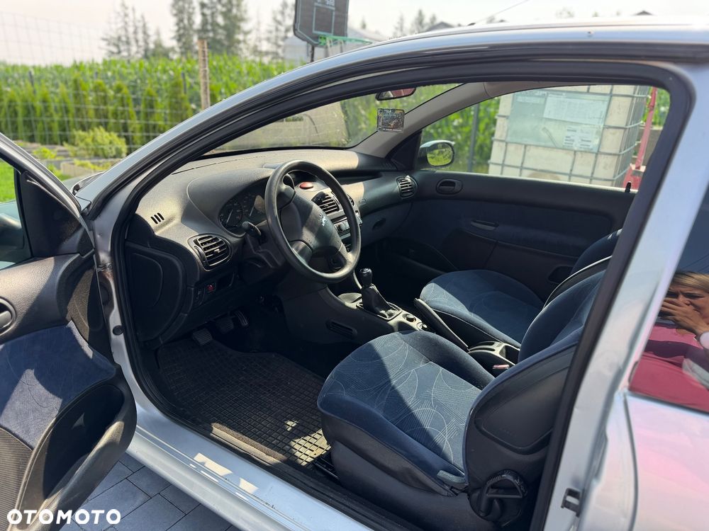 Peugeot 206 1.4 XR Presence - 8
