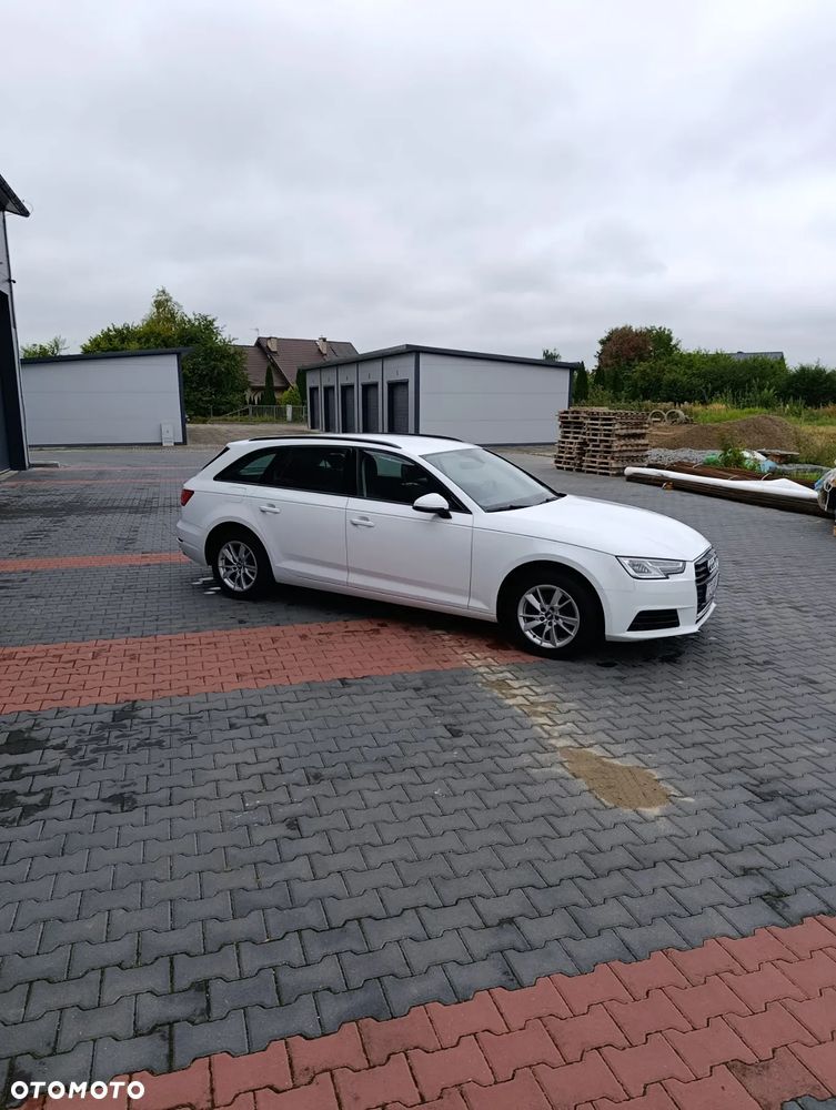Audi A4 Avant 2.0 TDI S tronic - 13