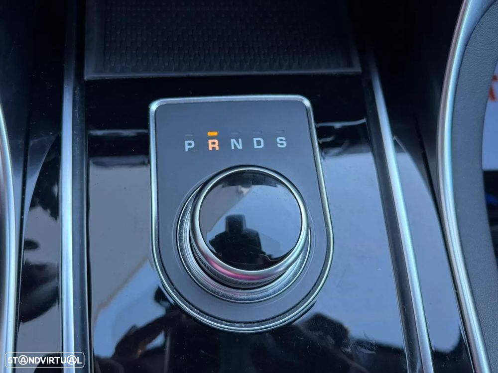 Jaguar XE 2.0 D Prestige Aut. - 7