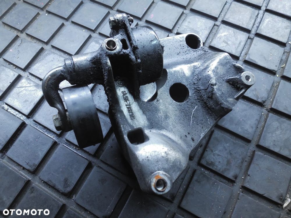 ŁAPA PODSTAWA SILNIKA 64557787319 BMW E46 2.0 D LIFT - 1