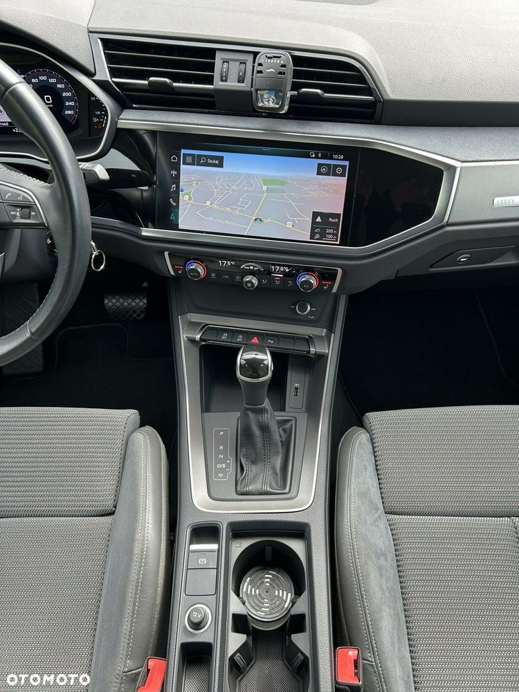 Audi Q3 35 TFSI S tronic - 21