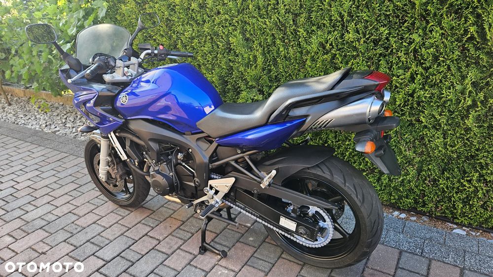 Yamaha FZ6 - 4