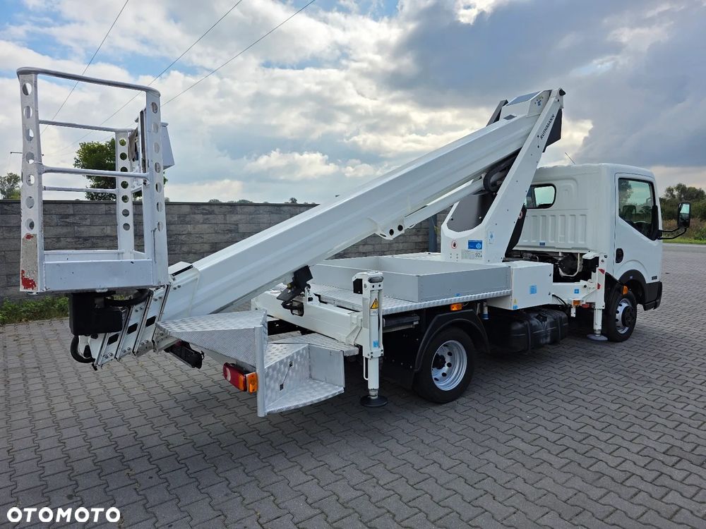 Nissan Ruthmann TB 270 - 4