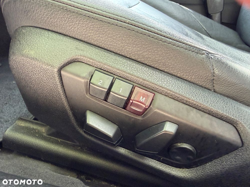 BMW Seria 3 - 23
