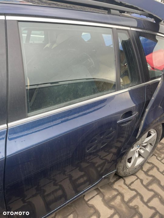 BMW 523i E61 na części - 11