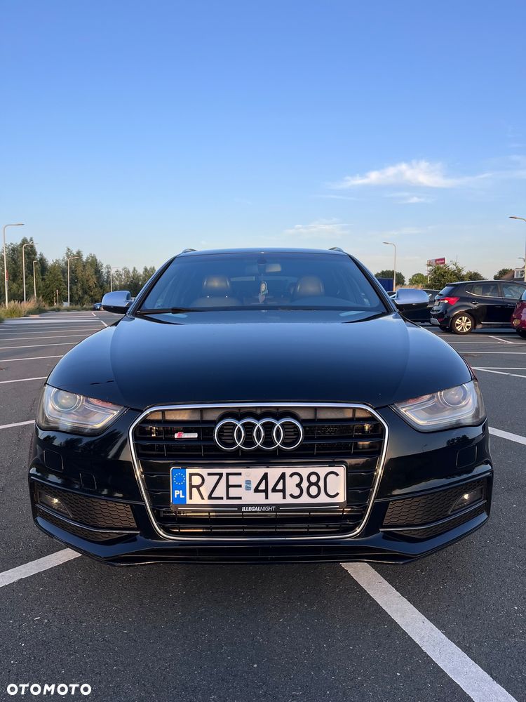 Audi A4 Avant 2.0 TDI - 1