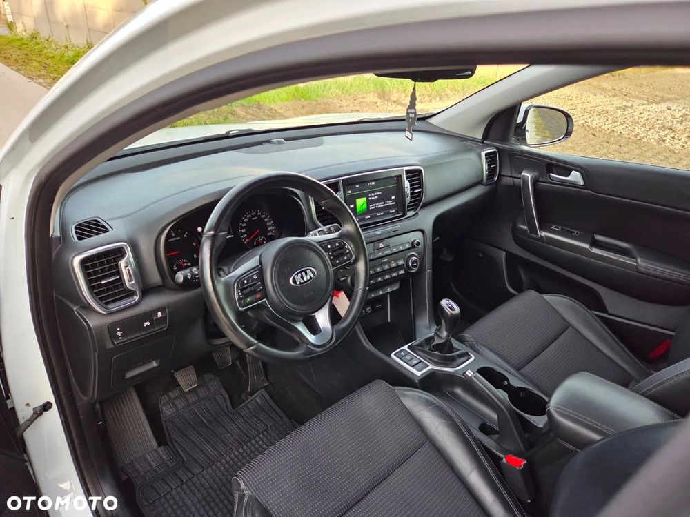 Kia Sportage 2,0 CRDI 2WD ISG Spirit - 8