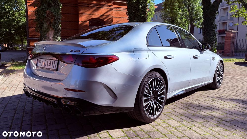 Mercedes-Benz Klasa E AMG 53 4Matic+ AMG SPEEDSHIFT TCT 9G - 26