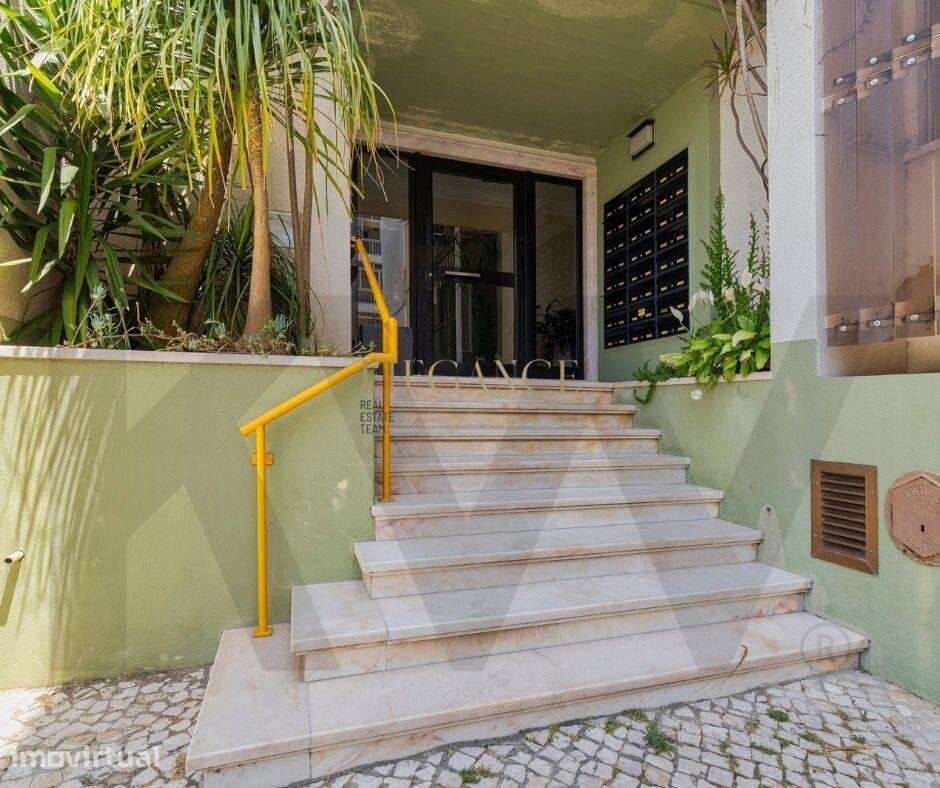 Apartamento T3 à Venda na Avenida da República, Parede - Grande imagem: 2/25
