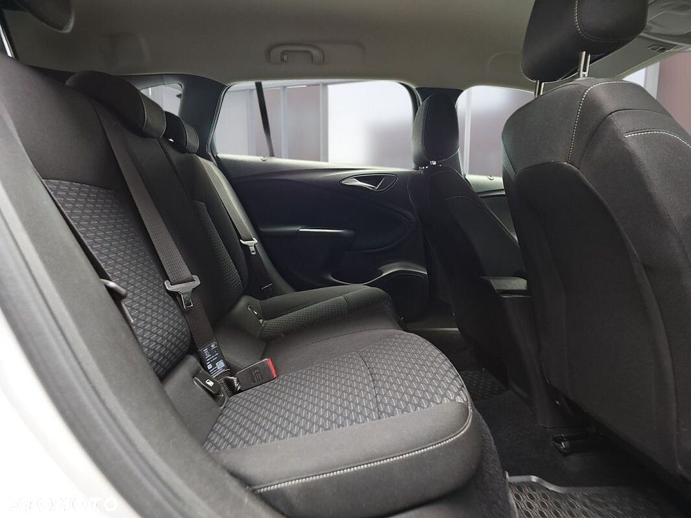 Opel Astra V 1.2 T Edition S&S - 11