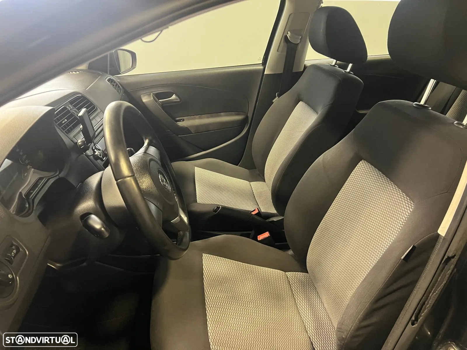 VW Polo 1.6 TDI Trendline BlueMotion - 10