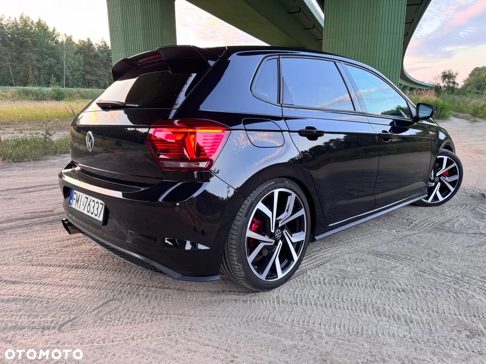 Volkswagen Polo 2.0 TSI DSG GTI - 2