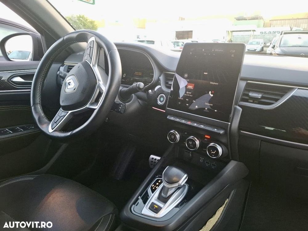 Renault Arkana E-TECH RS Line - 9