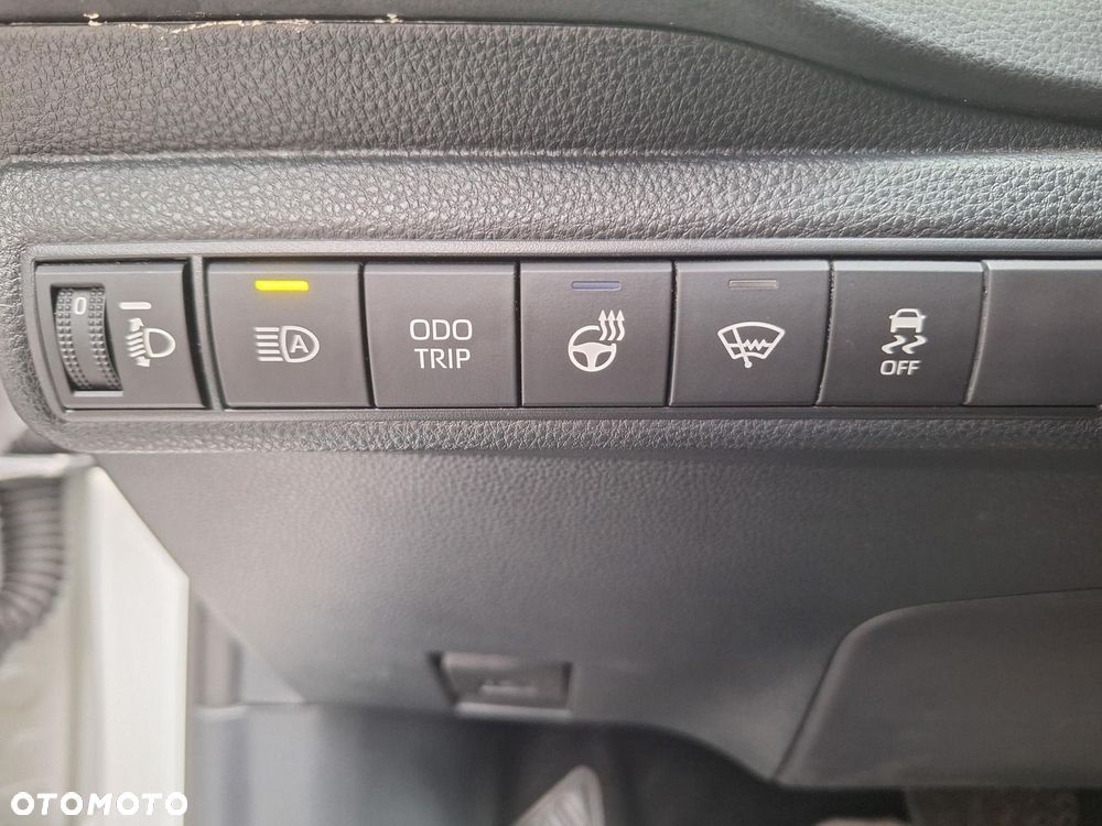 Toyota Corolla 1.8 Hybrid Style - 13