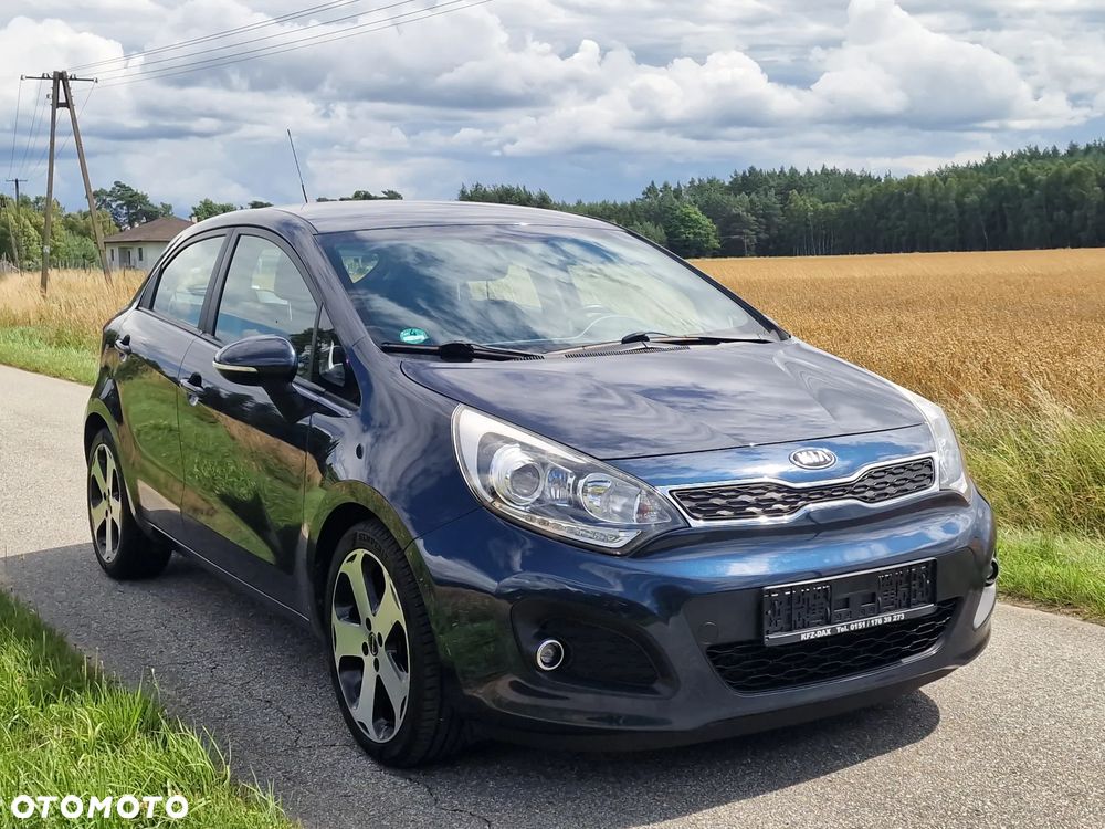 Kia Rio - 12