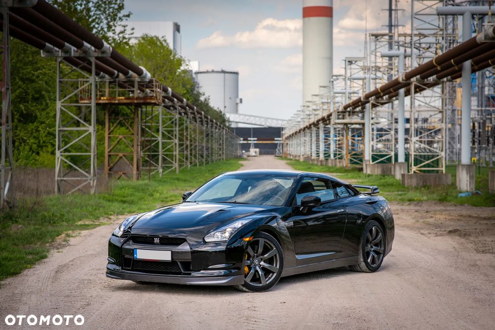 Nissan GT-R Black Edition - 2