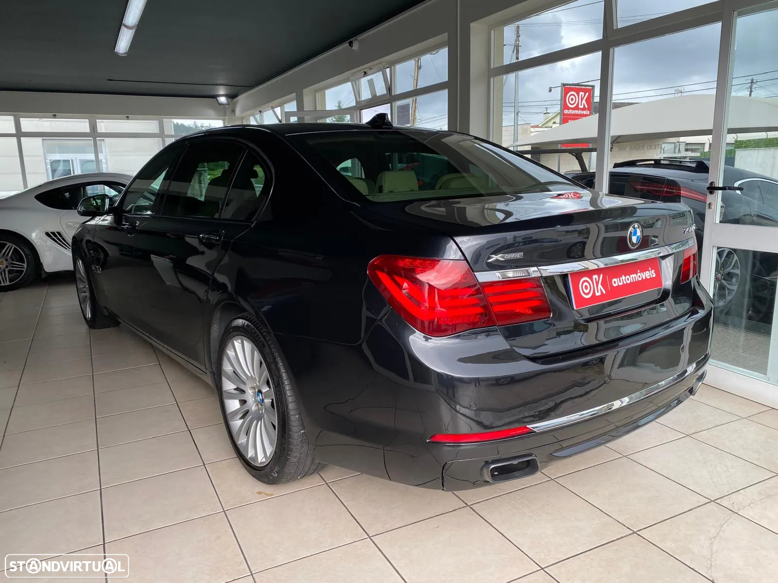 BMW 750 d xDrive - 43