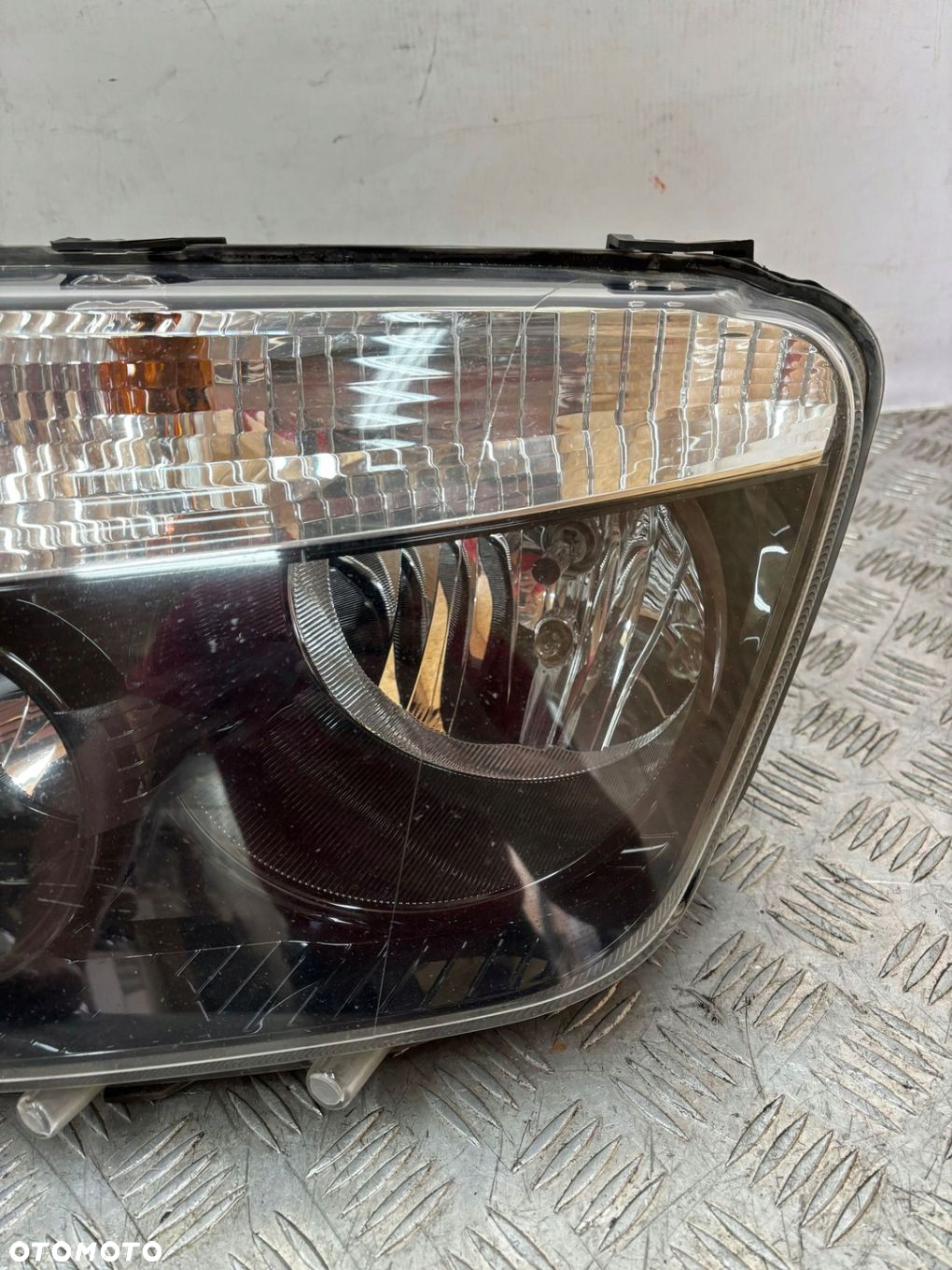 REFLEKTOR LAMPA LEWA DACIA DUSTER I 10- - 2
