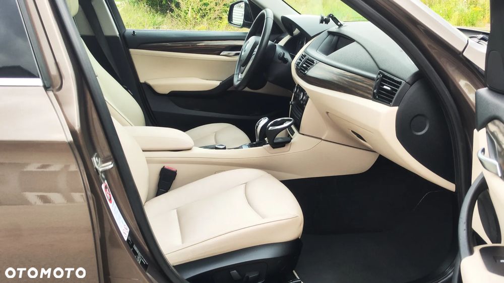 BMW X1 xDrive20d xLine - 33